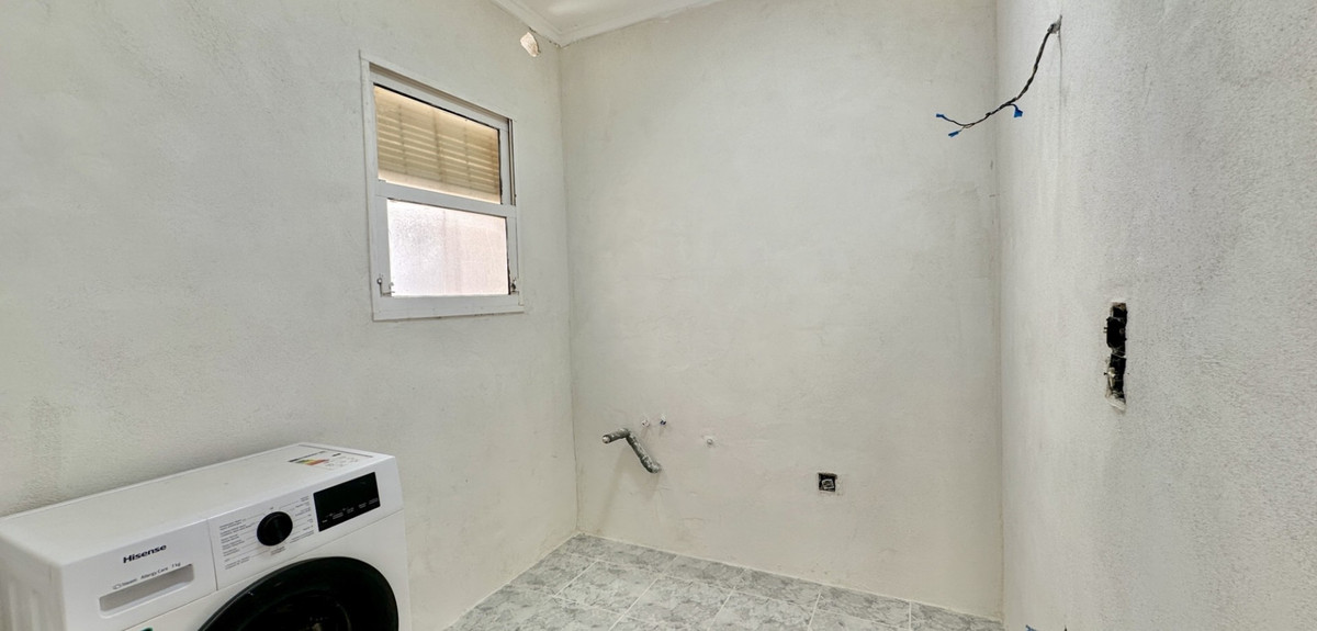 Se vende Apartamento Planta Media de 2 dormitorios en Costa Blanca, Alicante, España