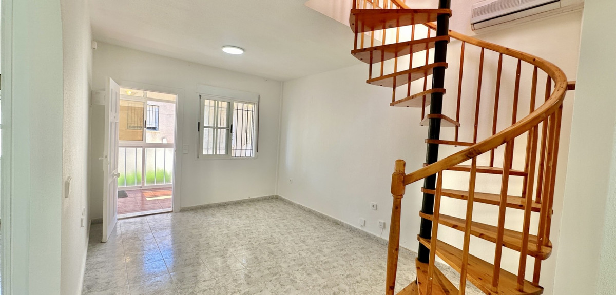 Se vende Apartamento Planta Media de 2 dormitorios en Costa Blanca, Alicante, España