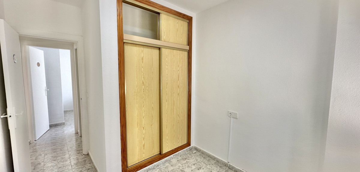 Se vende Apartamento Planta Media de 2 dormitorios en Costa Blanca, Alicante, España