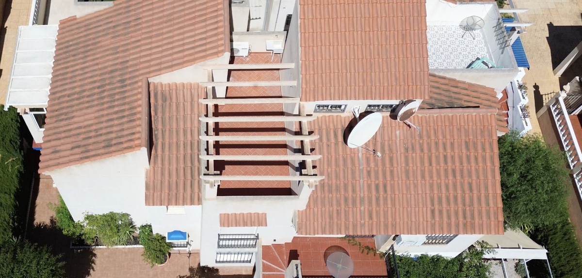 Se vende Apartamento Planta Media de 2 dormitorios en Costa Blanca, Alicante, España