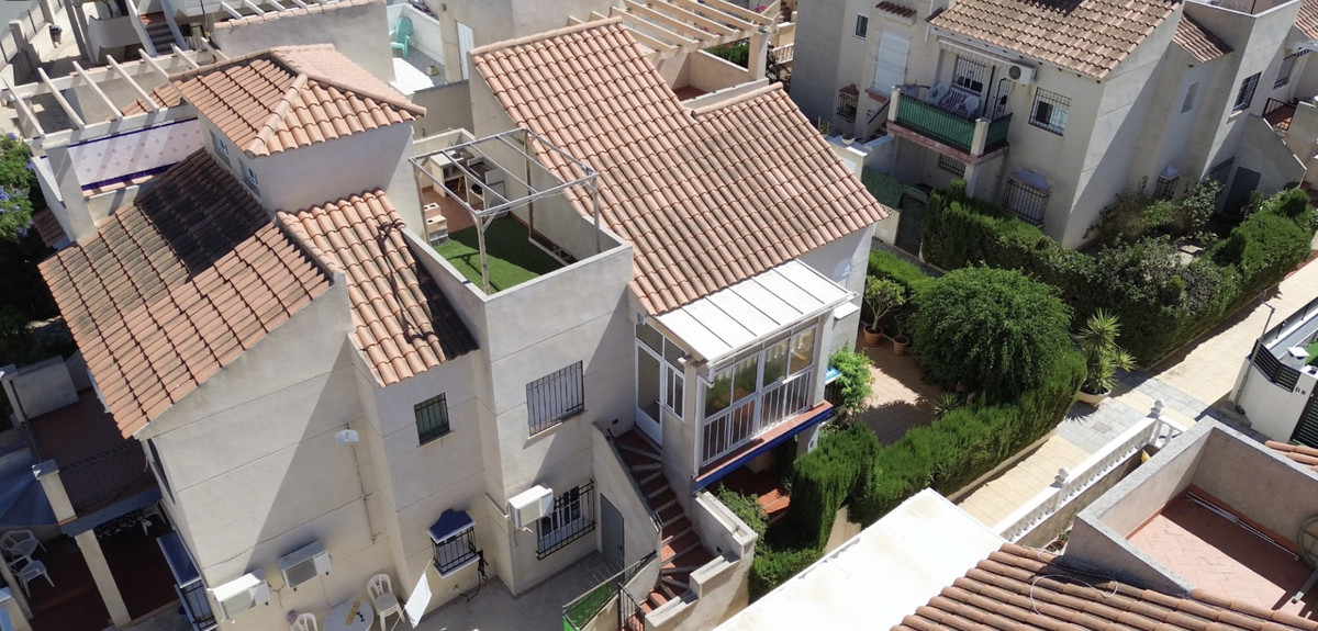 Se vende Apartamento Planta Media de 2 dormitorios en Costa Blanca, Alicante, España