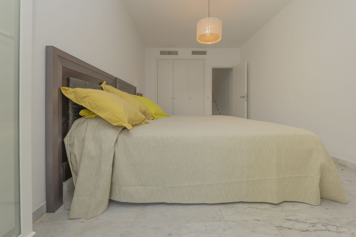 3 Bed Townhouse for sale in Bahía De Marbella Costa Del Sol, Málaga, Spain