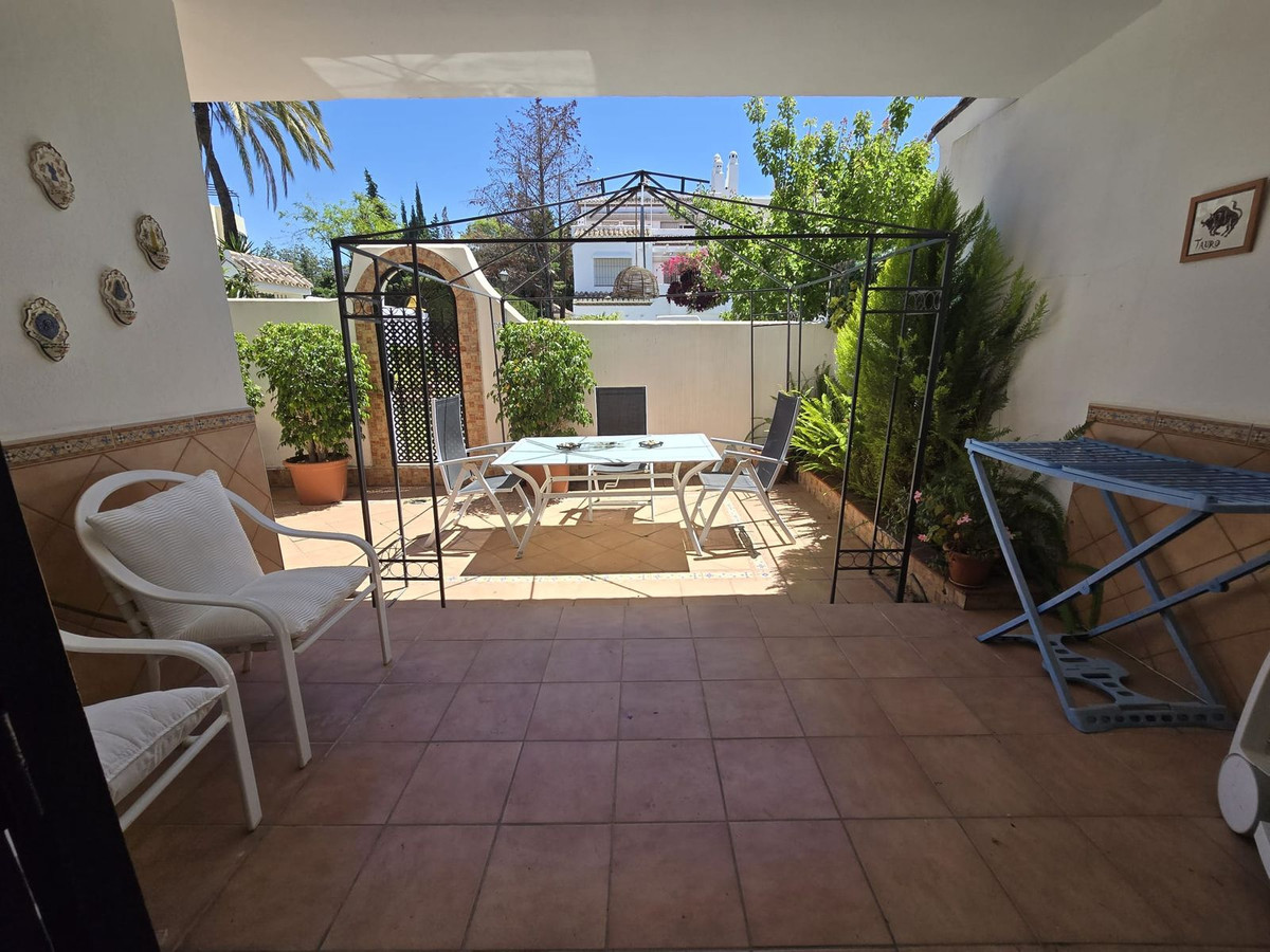 2 Bed Apartment for sale in Marbella Costa Del Sol, Málaga, Spain
