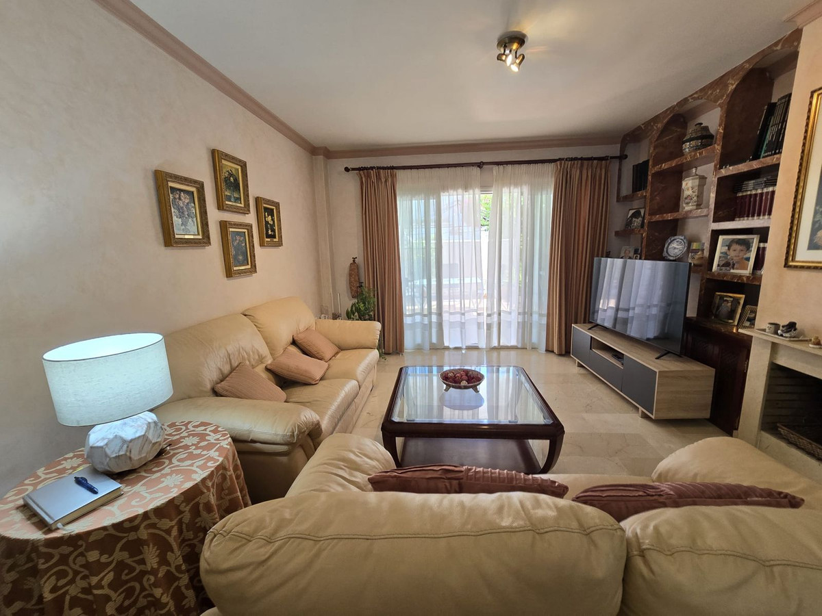 2 Bed Apartment for sale in Marbella Costa Del Sol, Málaga, Spain