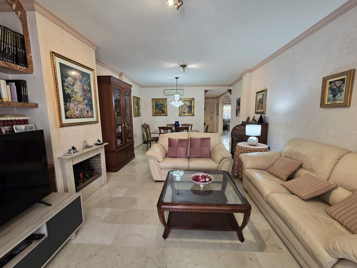 2 Bed Apartment for sale in Marbella Costa Del Sol, Málaga, Spain