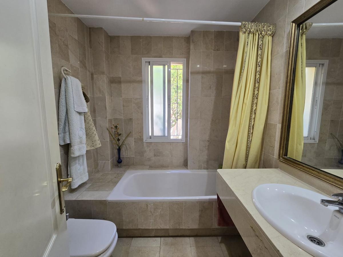 2 Bed Apartment for sale in Marbella Costa Del Sol, Málaga, Spain