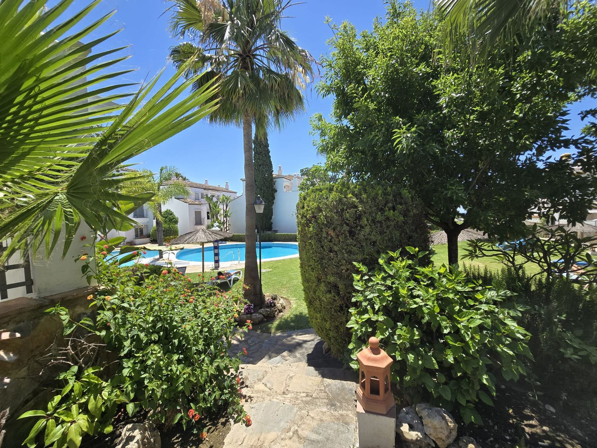 2 Bed Apartment for sale in Marbella Costa Del Sol, Málaga, Spain