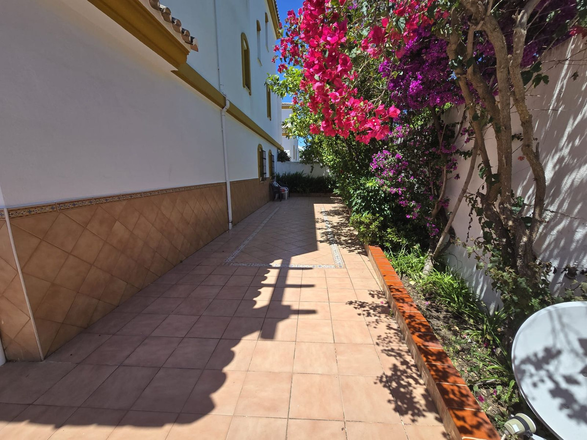 2 Bed Apartment for sale in Marbella Costa Del Sol, Málaga, Spain