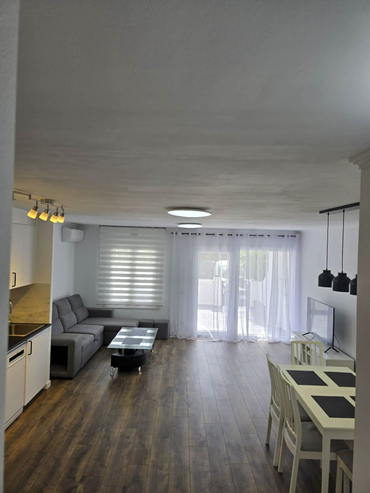 2 Bed Apartment for sale in La Duquesa Costa Del Sol, Málaga, Spain