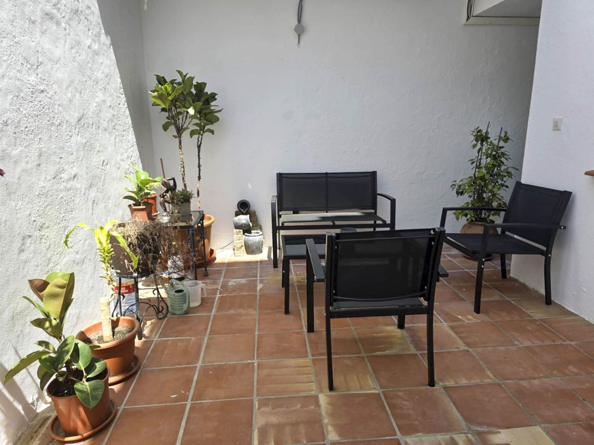 2 Bed Apartment for sale in La Duquesa Costa Del Sol, Málaga, Spain