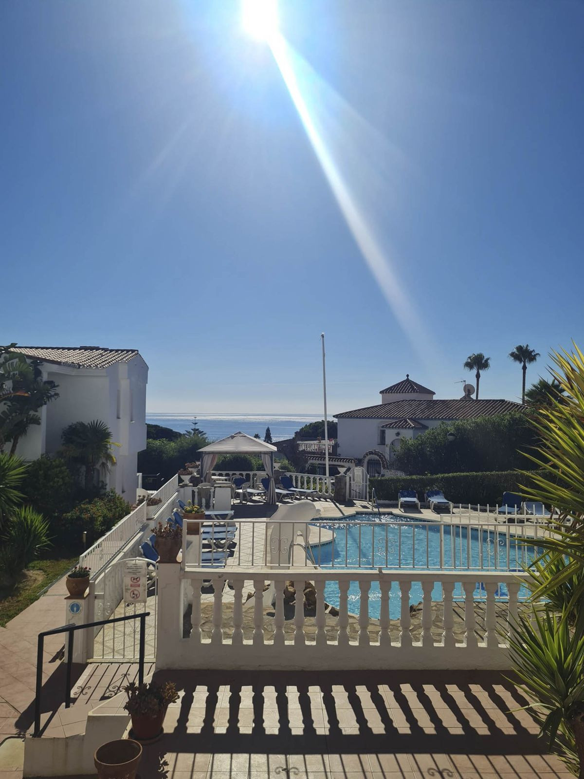 2 Bed Apartment for sale in La Duquesa Costa Del Sol, Málaga, Spain
