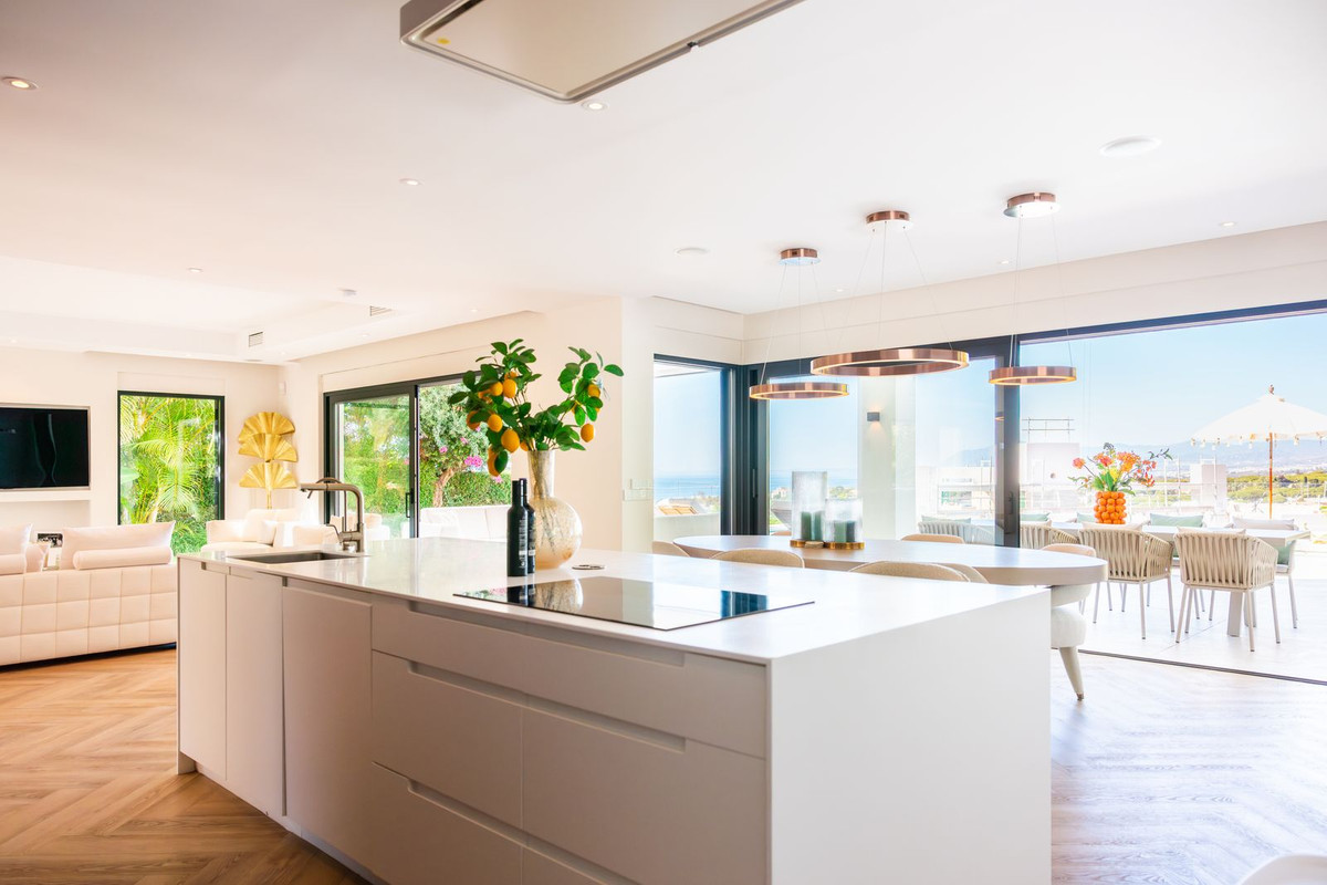 Se vende Villa - Chalet de 6 dormitorios en Costa Del Sol, Málaga, España
