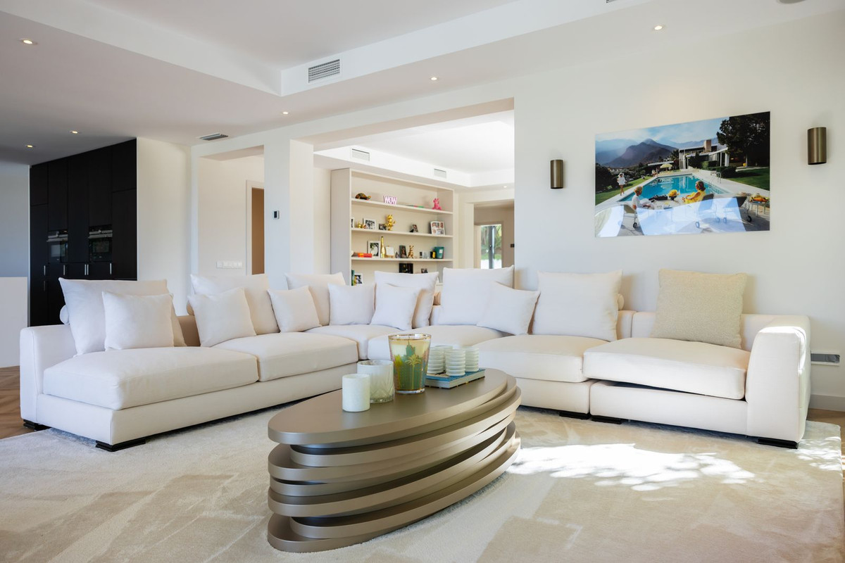 Se vende Villa - Chalet de 6 dormitorios en Costa Del Sol, Málaga, España