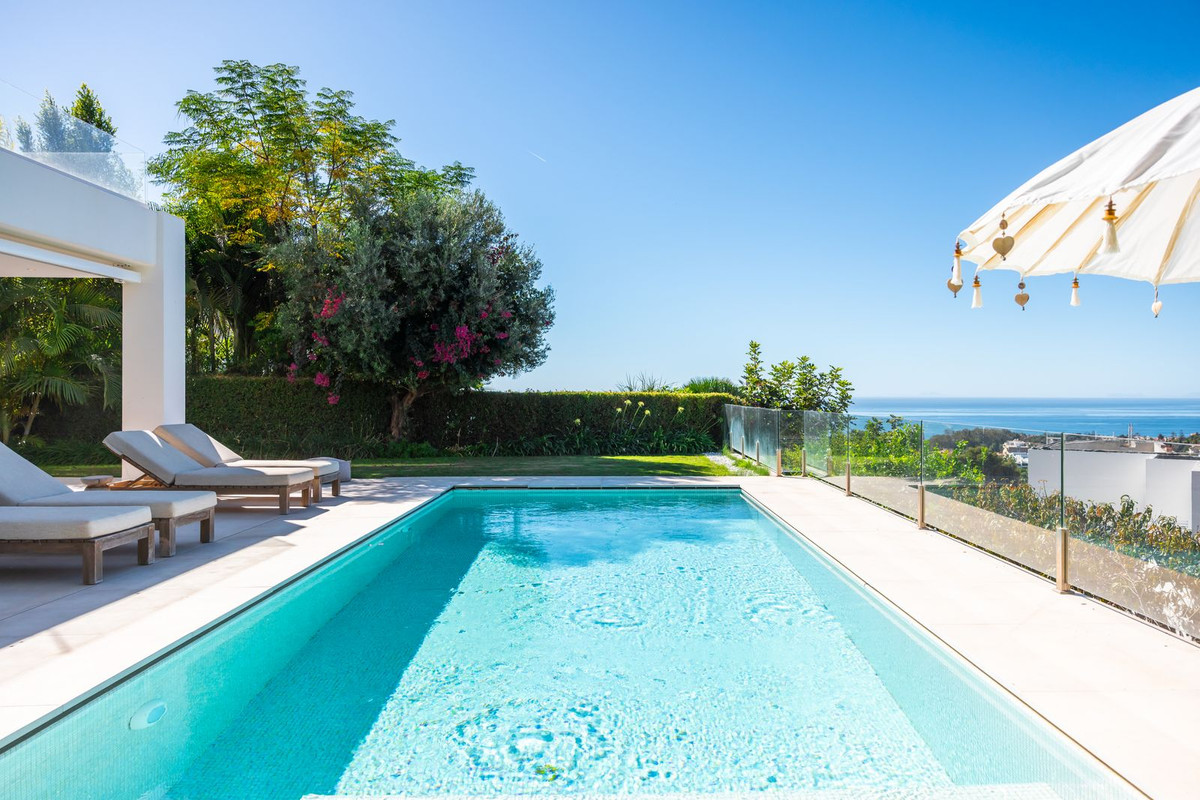 Se vende Villa - Chalet de 6 dormitorios en Costa Del Sol, Málaga, España