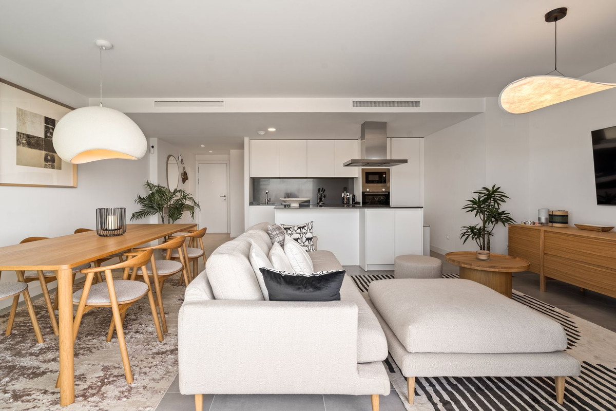 3 Bed Apartment for sale in Estepona Costa Del Sol, Málaga, Spain