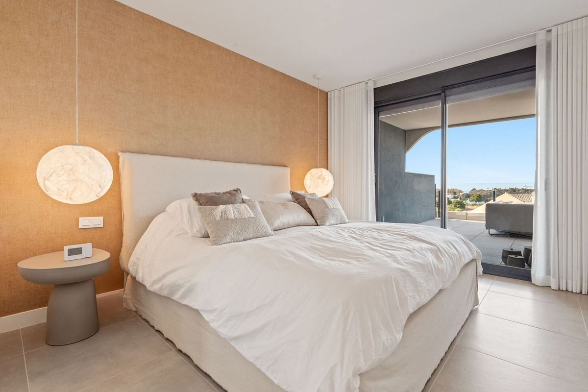 3 Bed Apartment for sale in Estepona Costa Del Sol, Málaga, Spain