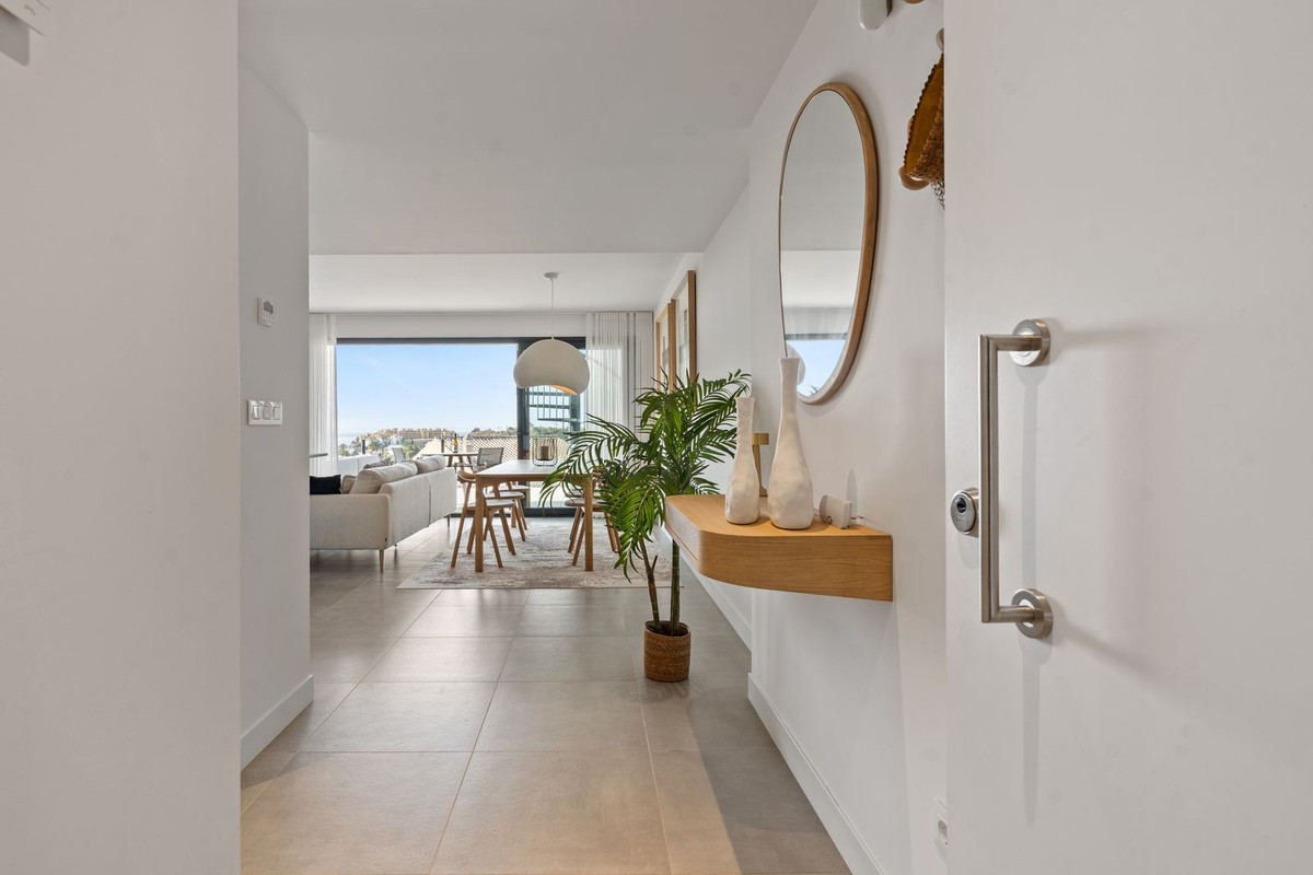 3 Bed Apartment for sale in Estepona Costa Del Sol, Málaga, Spain
