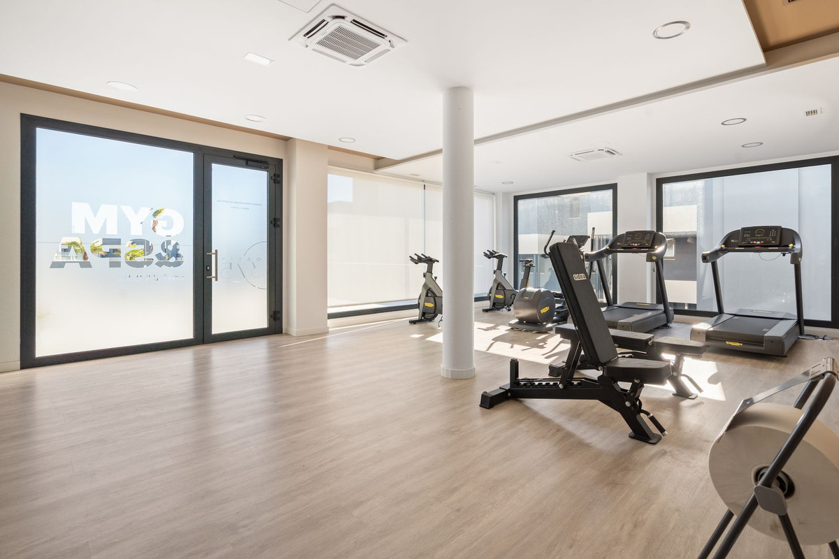 3 Bed Apartment for sale in Estepona Costa Del Sol, Málaga, Spain