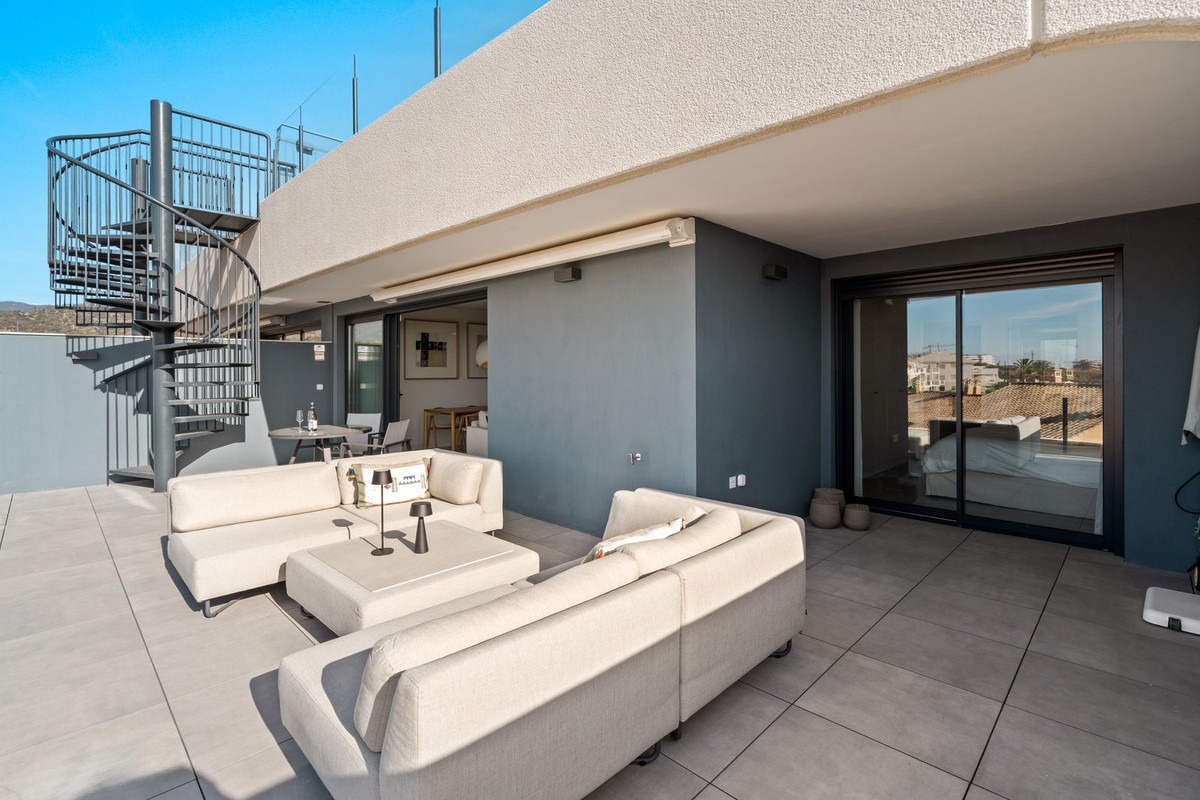 3 Bed Apartment for sale in Estepona Costa Del Sol, Málaga, Spain