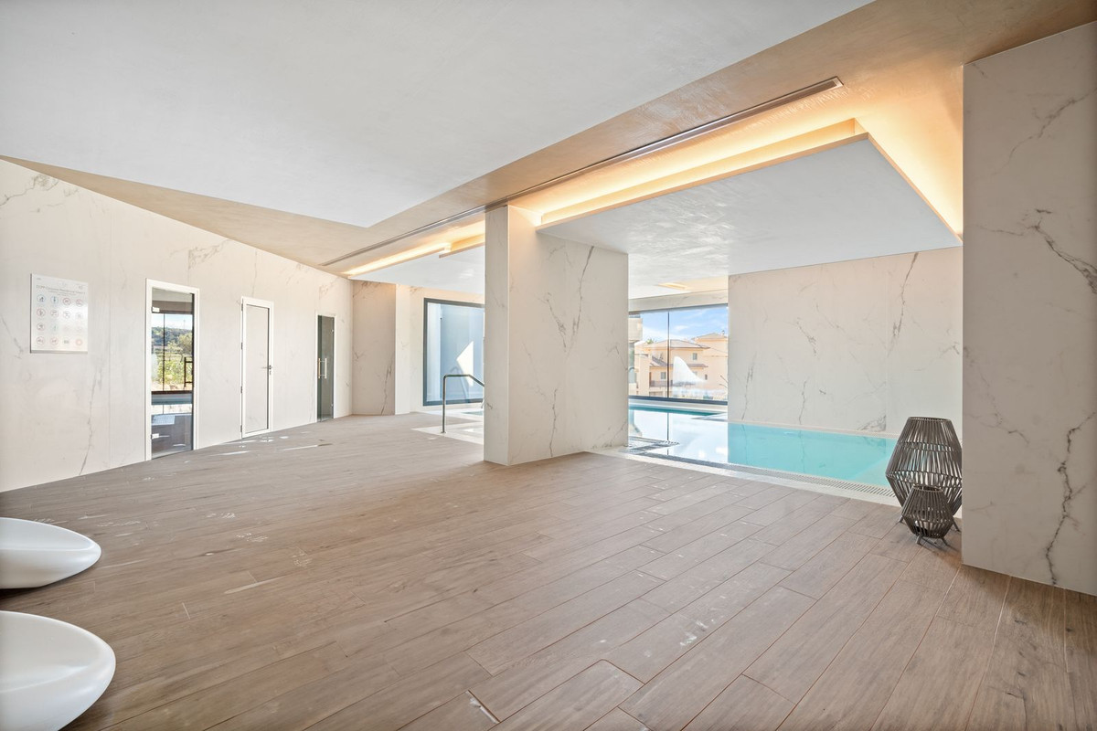 3 Bed Apartment for sale in Estepona Costa Del Sol, Málaga, Spain