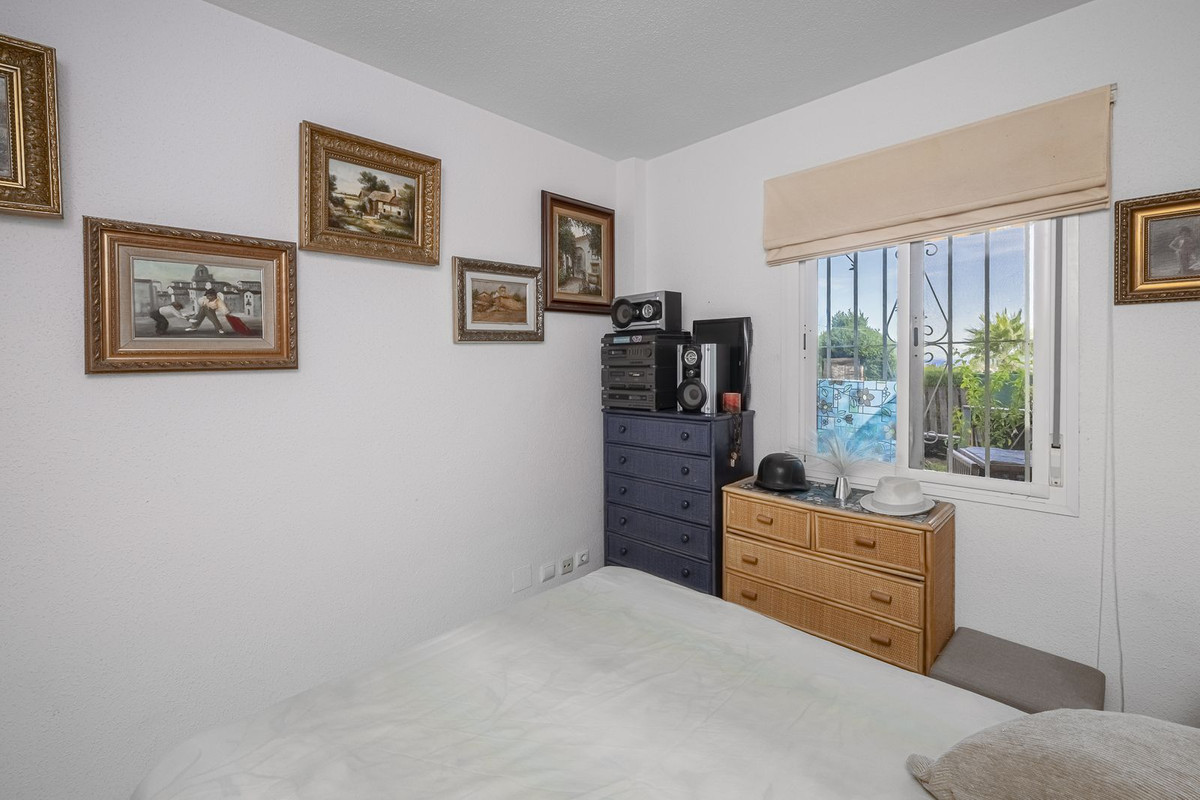 Se vende Apartamento Planta Baja de 2 dormitorios en Costa Del Sol, Málaga, España