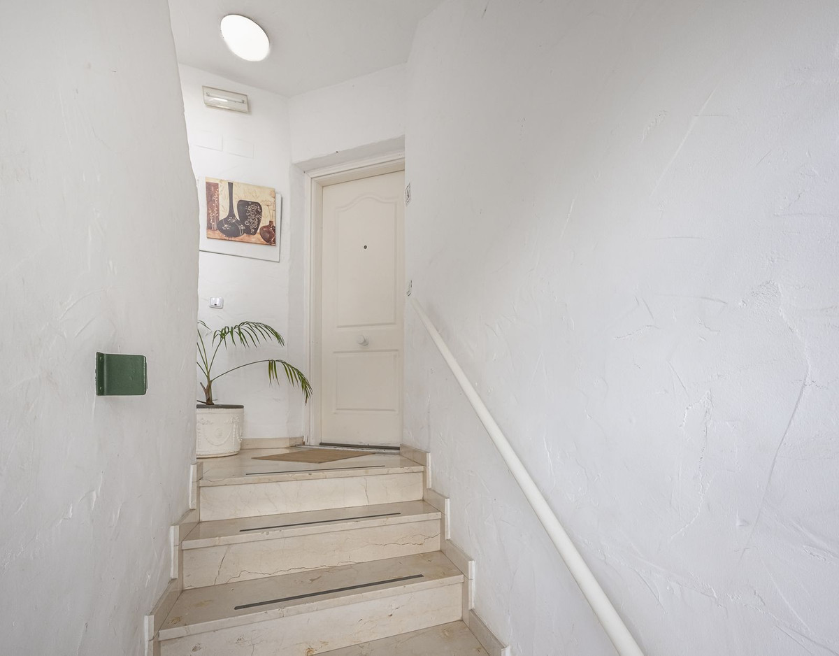 Se vende Apartamento Planta Baja de 2 dormitorios en Costa Del Sol, Málaga, España