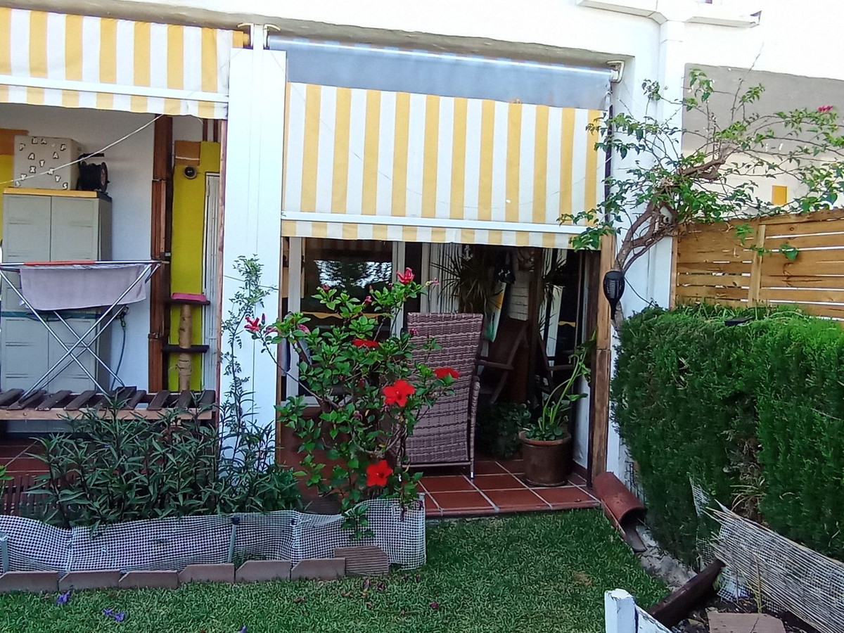 Se vende Apartamento Planta Baja de 2 dormitorios en Costa Del Sol, Málaga, España