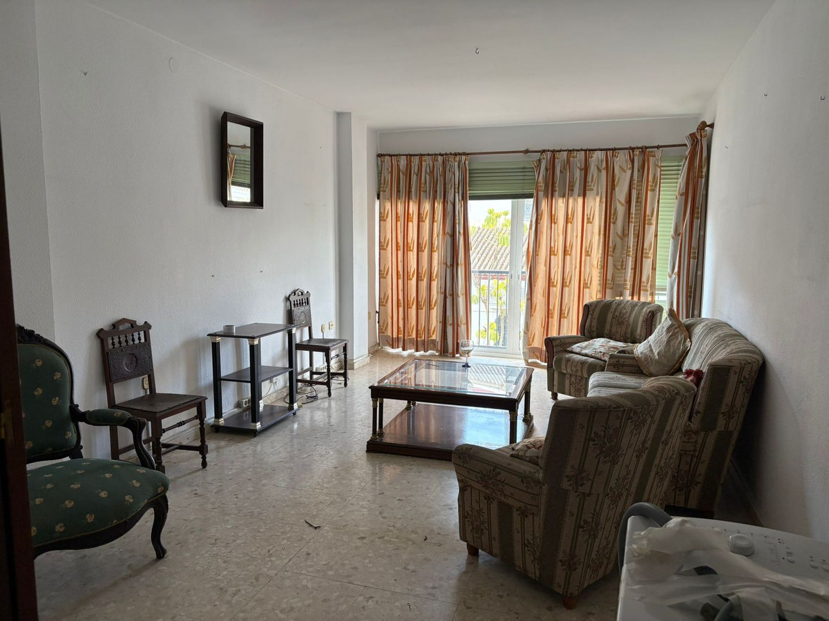 3 Bed Apartment for sale in Fuengirola Costa Del Sol, Málaga, Spain
