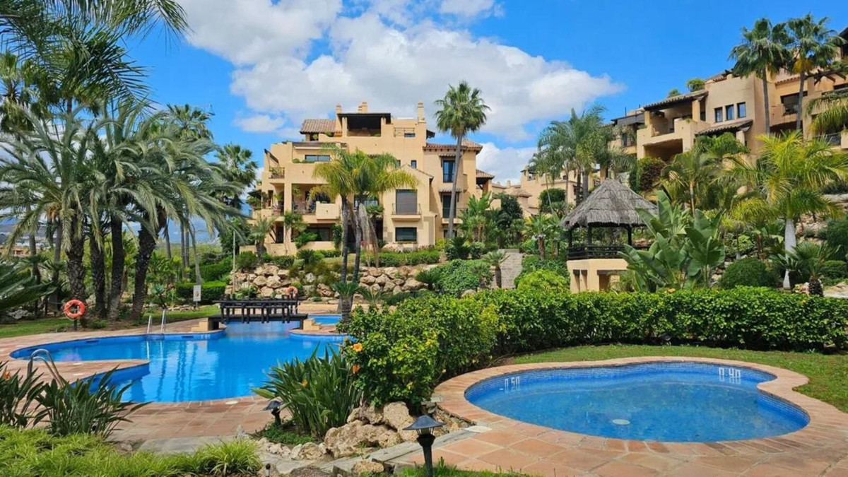 3 Bed Apartment for sale in New Golden Mile Costa Del Sol, Málaga, Spain