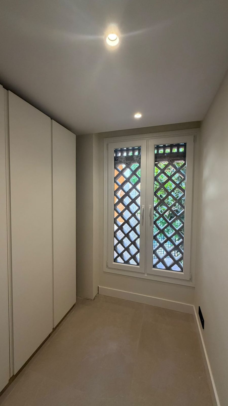 3 Bed Apartment for sale in El Paraiso Costa Del Sol, Málaga, Spain
