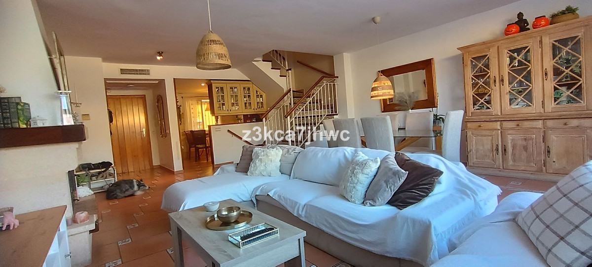 5 Bed Townhouse for sale in Estepona Costa Del Sol, Málaga, Spain
