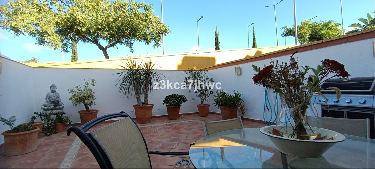 5 Bed Townhouse for sale in Estepona Costa Del Sol, Málaga, Spain