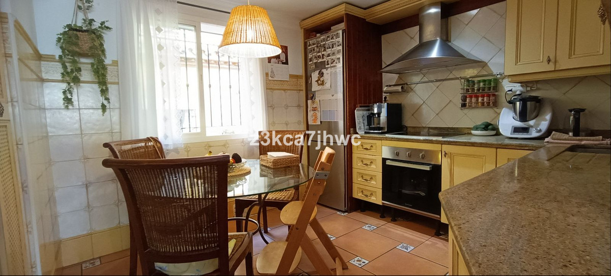 5 Bed Townhouse for sale in Estepona Costa Del Sol, Málaga, Spain