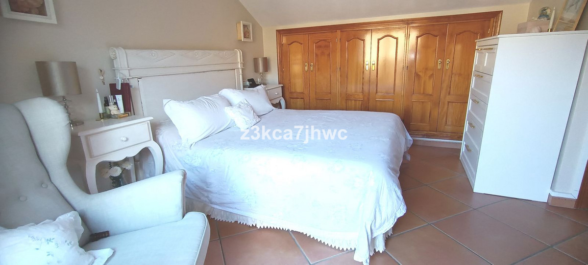 5 Bed Townhouse for sale in Estepona Costa Del Sol, Málaga, Spain