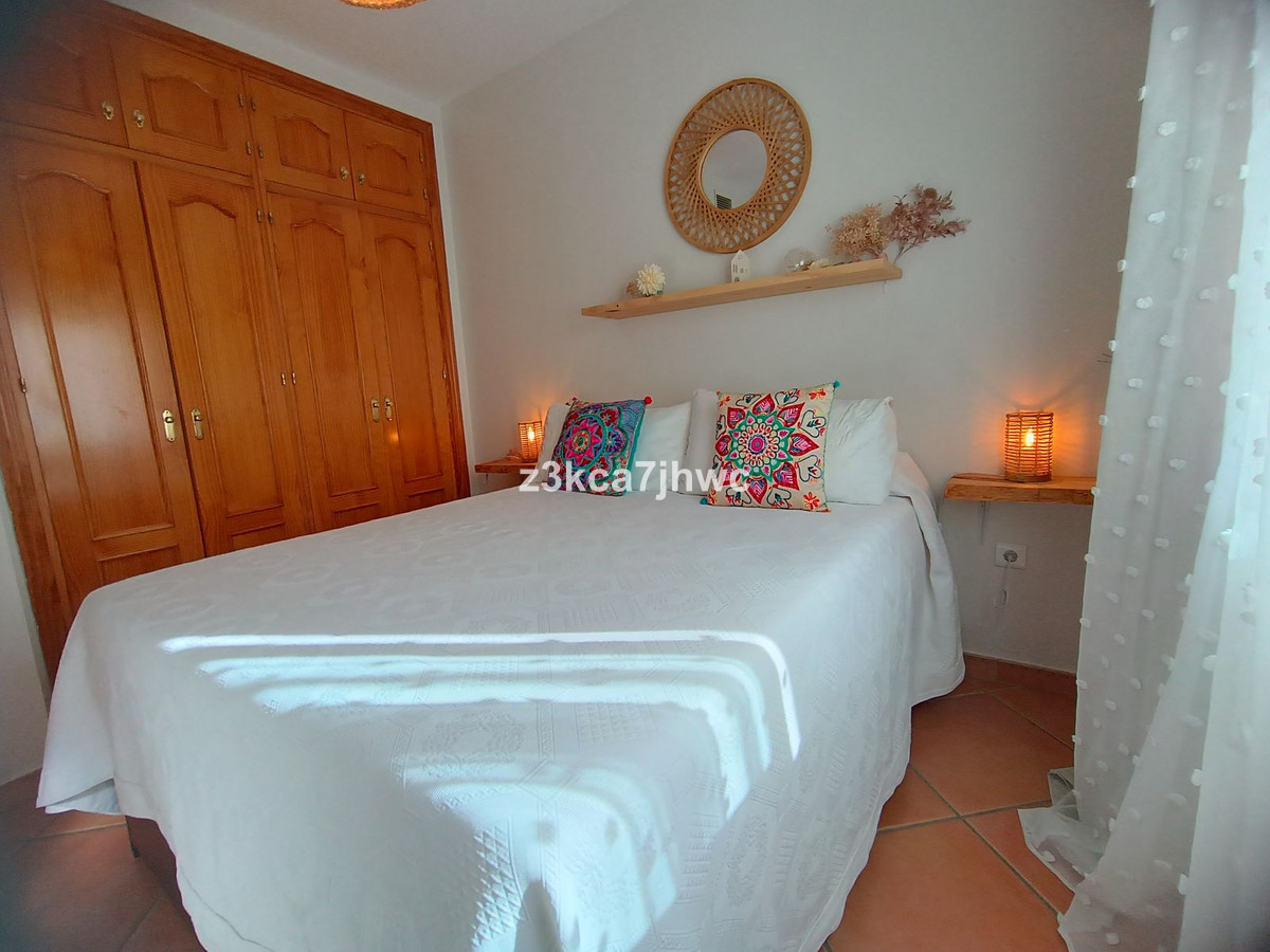 5 Bed Townhouse for sale in Estepona Costa Del Sol, Málaga, Spain
