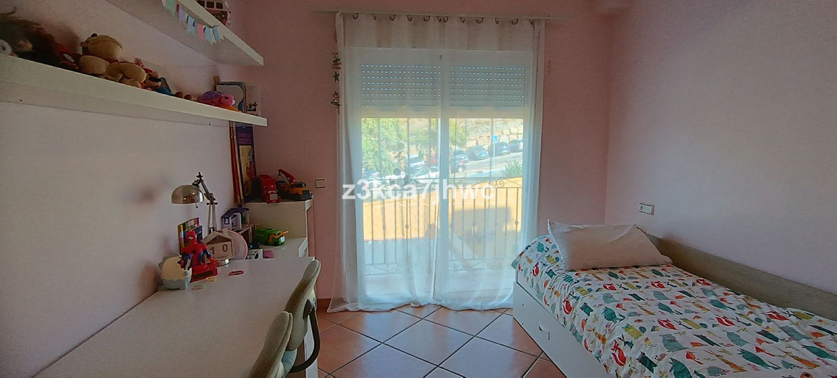 5 Bed Townhouse for sale in Estepona Costa Del Sol, Málaga, Spain