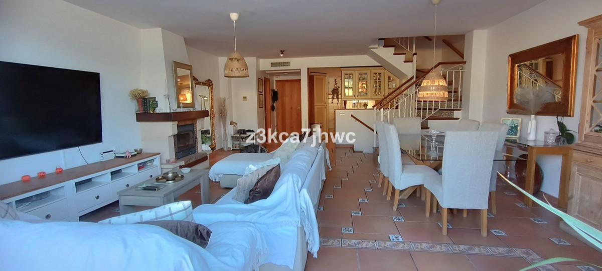5 Bed Townhouse for sale in Estepona Costa Del Sol, Málaga, Spain