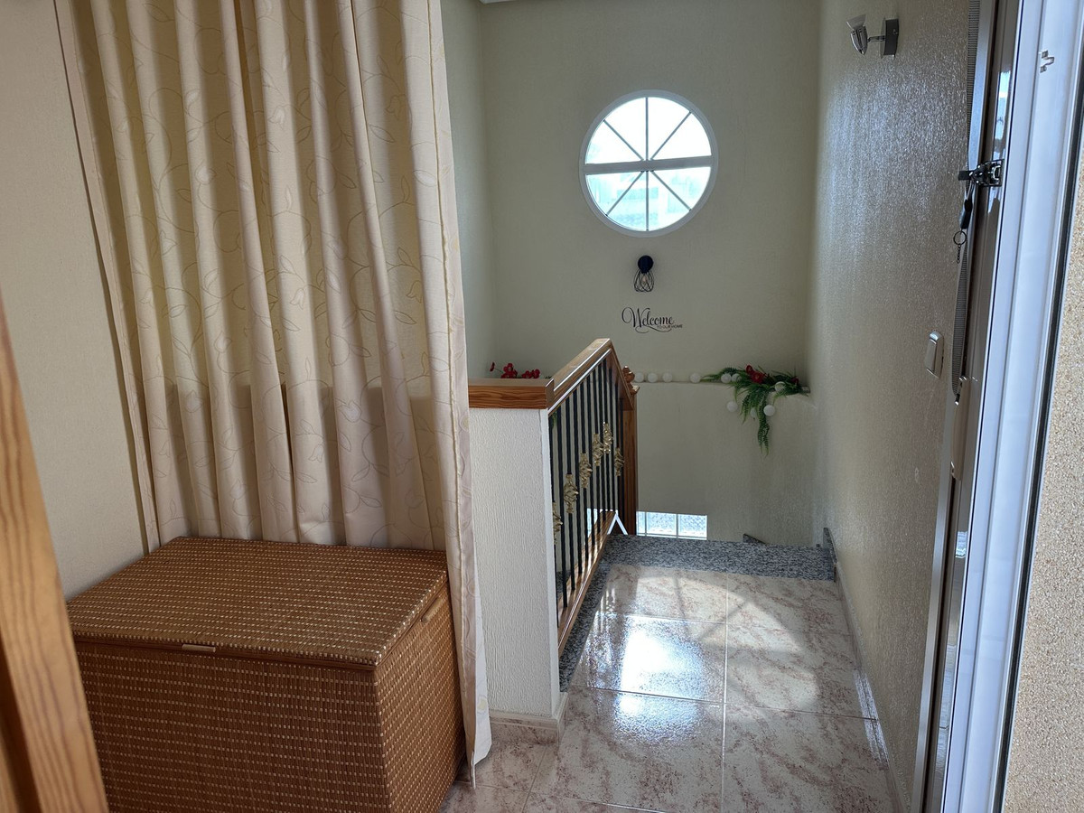 Se vende Pareada de 3 dormitorios en Costa Blanca, Alicante, España