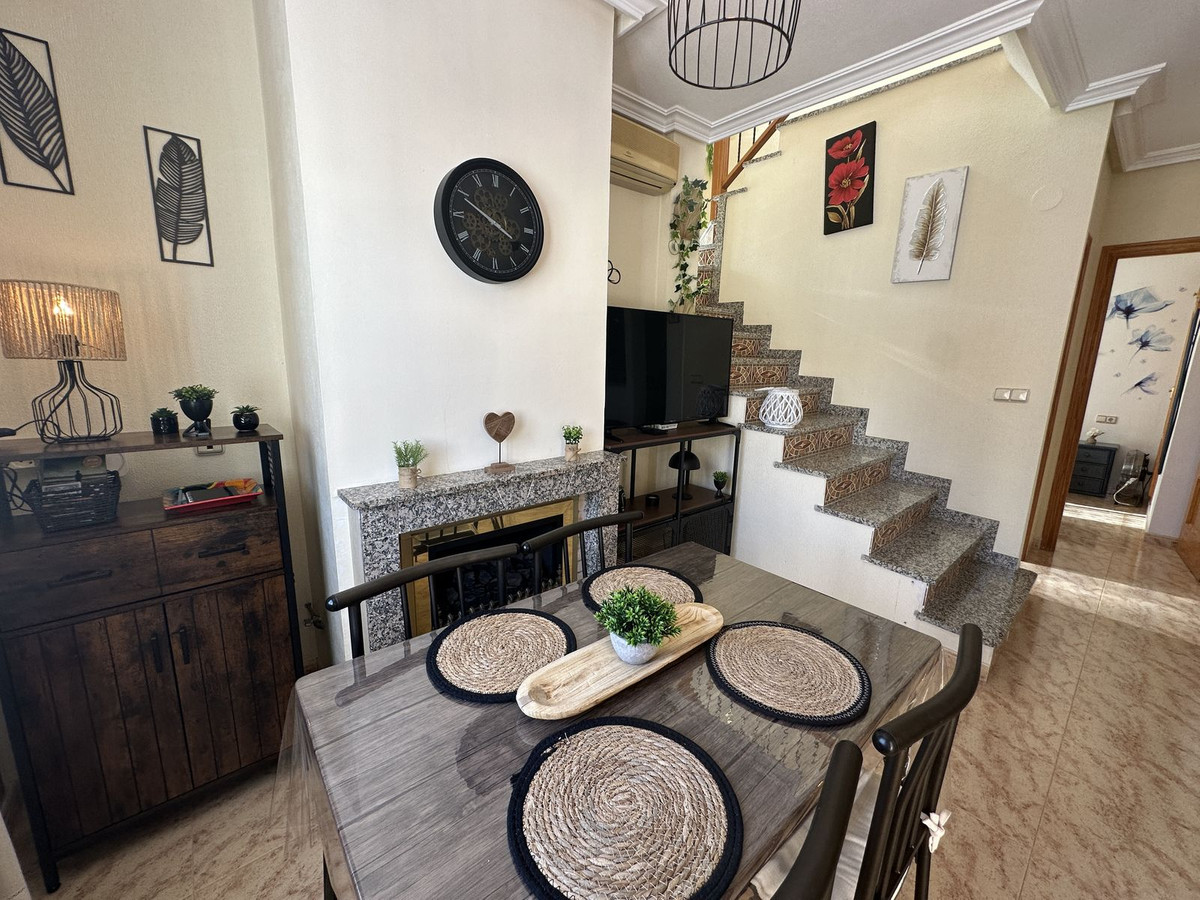 Se vende Pareada de 3 dormitorios en Costa Blanca, Alicante, España