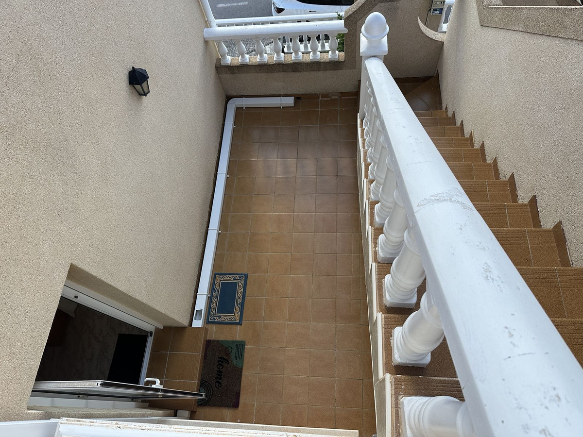 Se vende Pareada de 3 dormitorios en Costa Blanca, Alicante, España