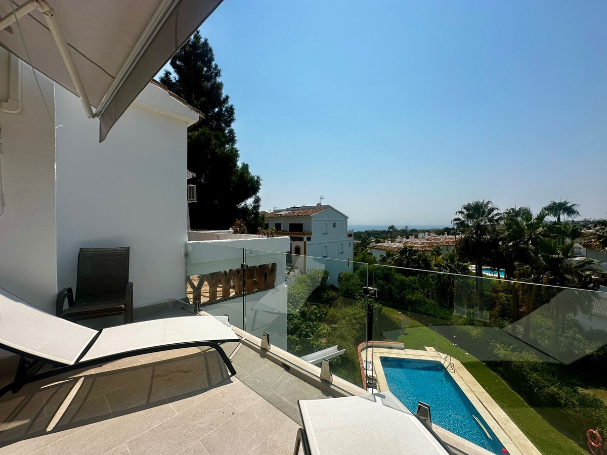 4 Bed Townhouse for sale in Calahonda Costa Del Sol, Málaga, Spain