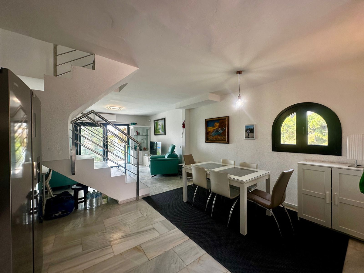 4 Bed Townhouse for sale in Calahonda Costa Del Sol, Málaga, Spain