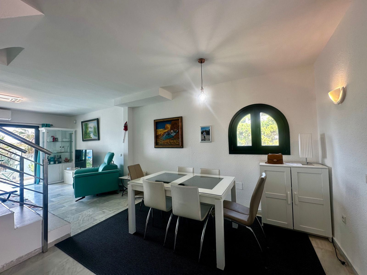 4 Bed Townhouse for sale in Calahonda Costa Del Sol, Málaga, Spain