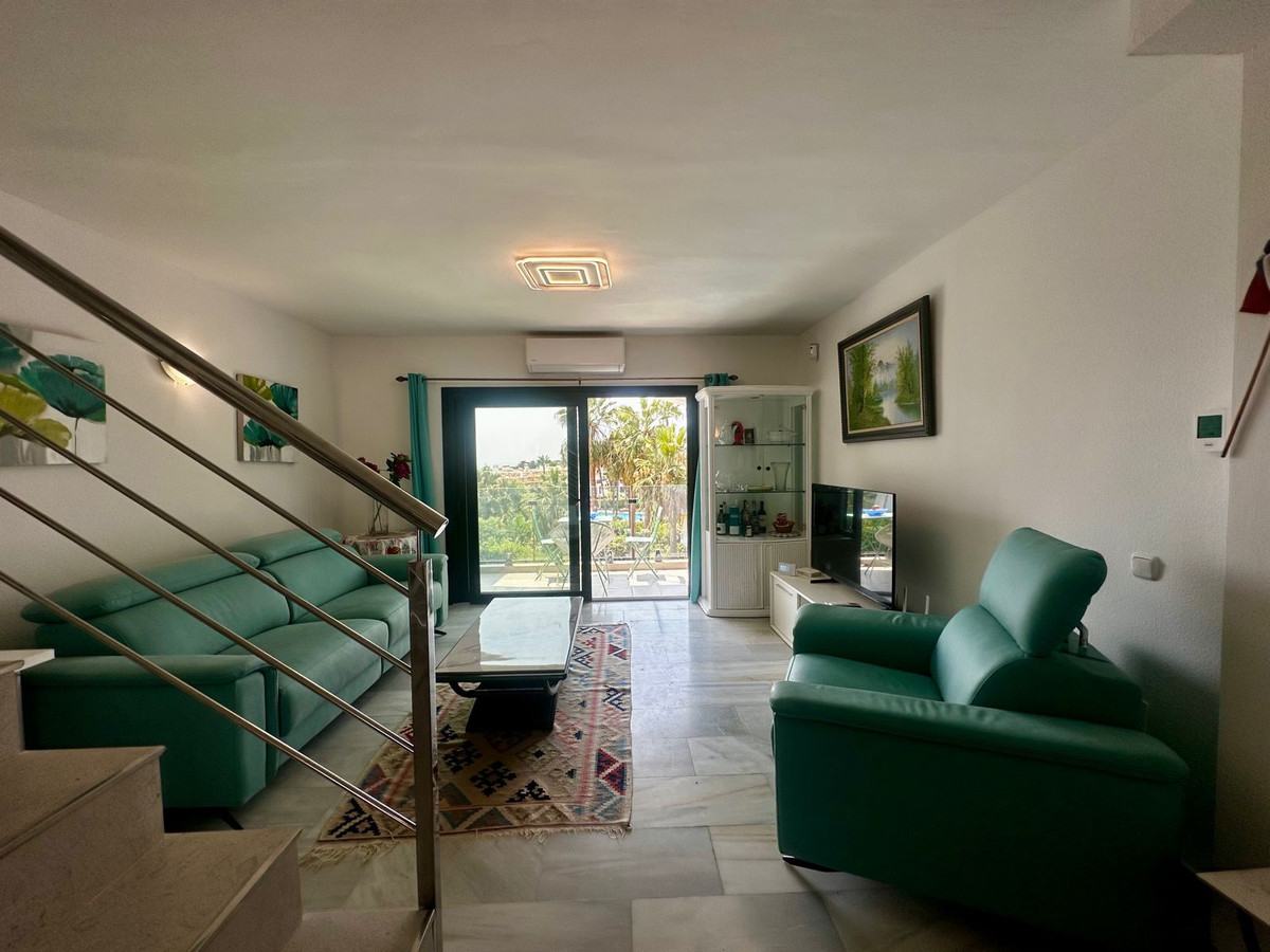 4 Bed Townhouse for sale in Calahonda Costa Del Sol, Málaga, Spain