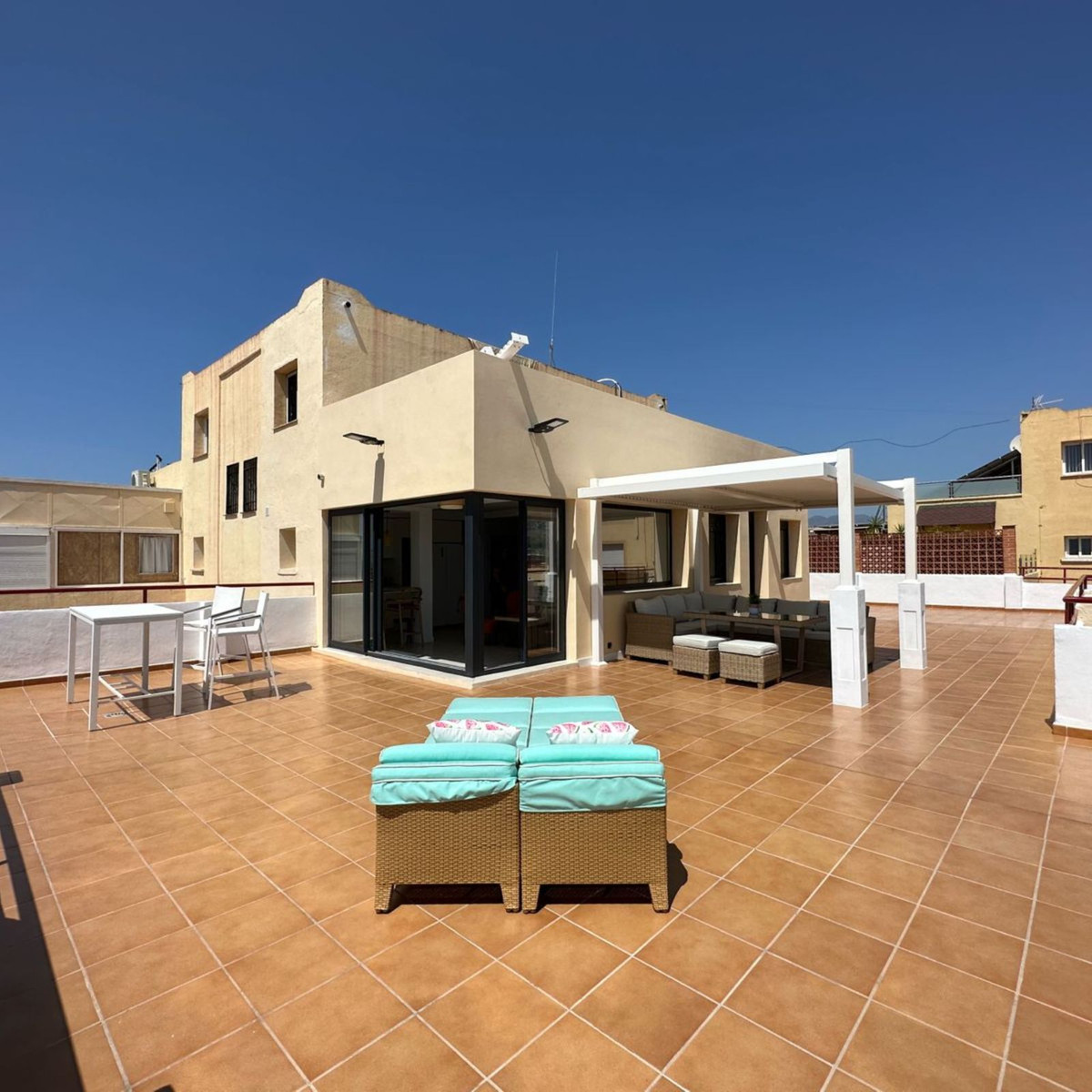 2 Bed Apartment for sale in Fuengirola Costa Del Sol, Málaga, Spain