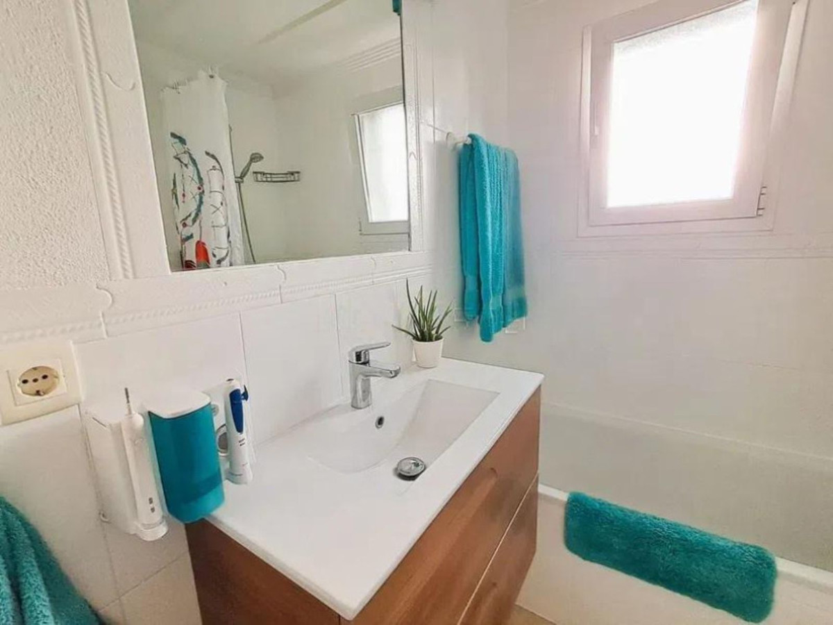 Se vende Pareada de 4 dormitorios en Costa Del Sol, Málaga, España