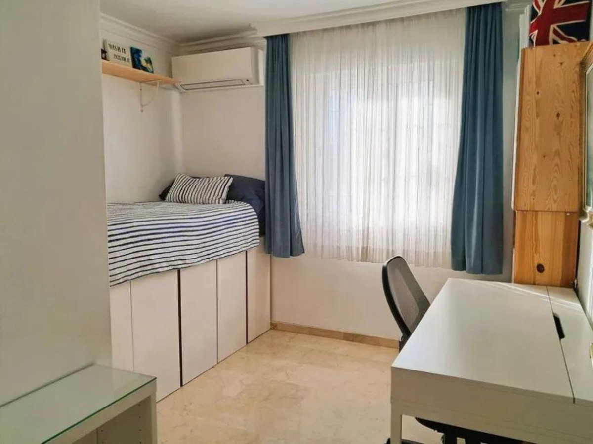Se vende Pareada de 4 dormitorios en Costa Del Sol, Málaga, España