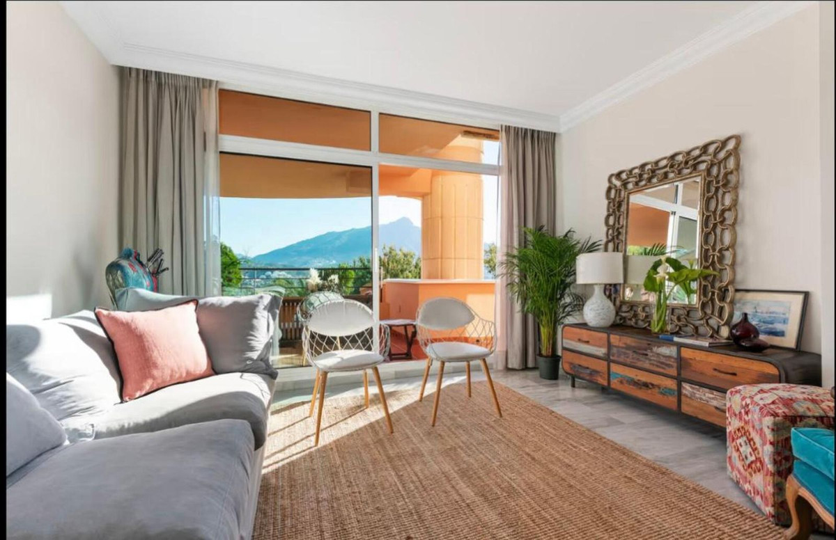 2 Bed Apartment for sale in Nueva Andalucía Costa Del Sol, Málaga, Spain