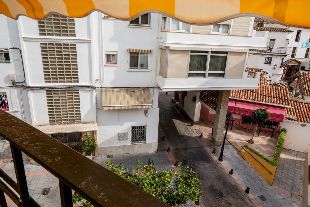 4 Bed Apartment for sale in Marbella Costa Del Sol, Málaga, Spain
