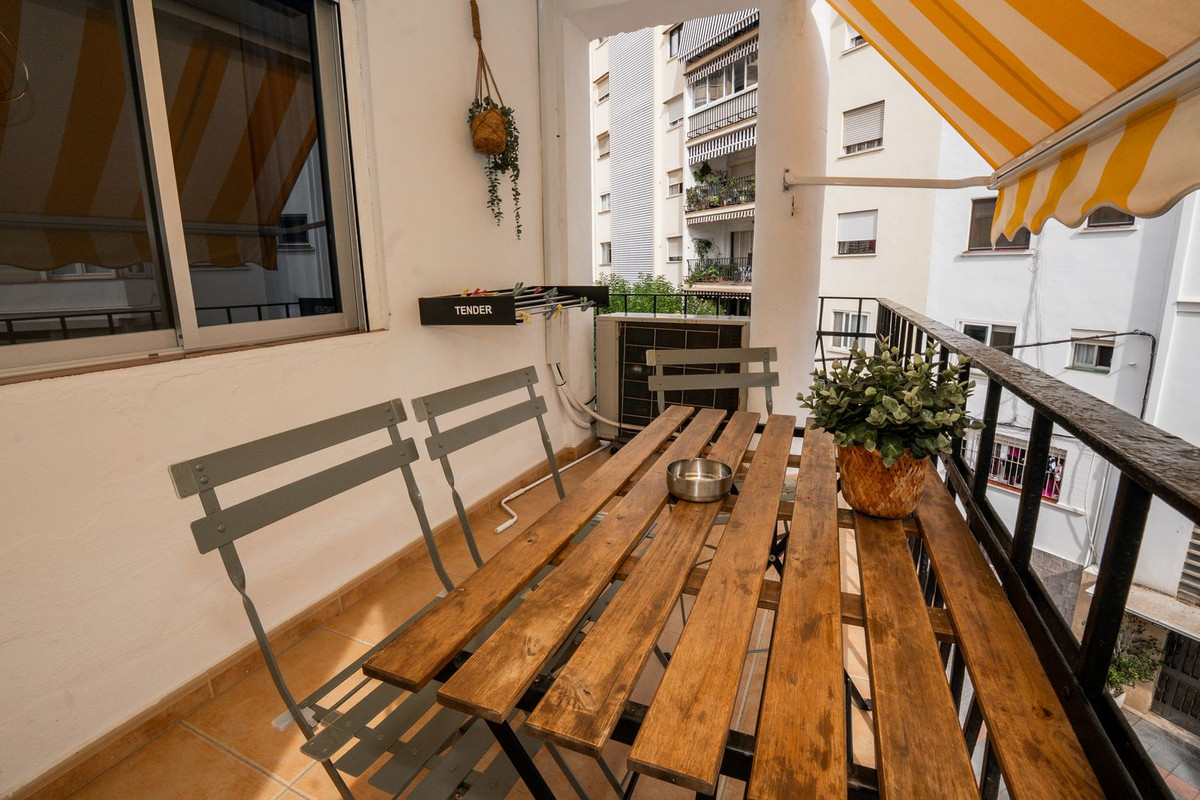 4 Bed Apartment for sale in Marbella Costa Del Sol, Málaga, Spain